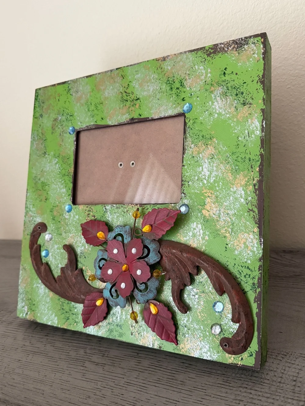 Metal Rhinestone Distressed Wood Photo Frame - Picture 2 of 15